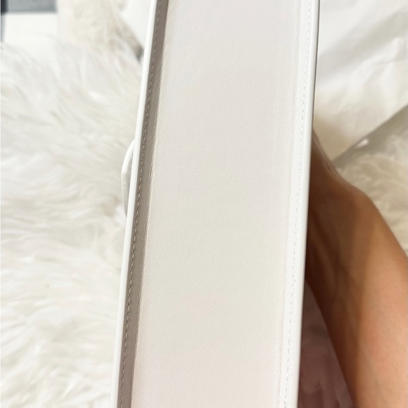 NEW JacquemusLe Chouchou Le Grand Bambino Leather Top-Handle Bag - Picture 7 of 13